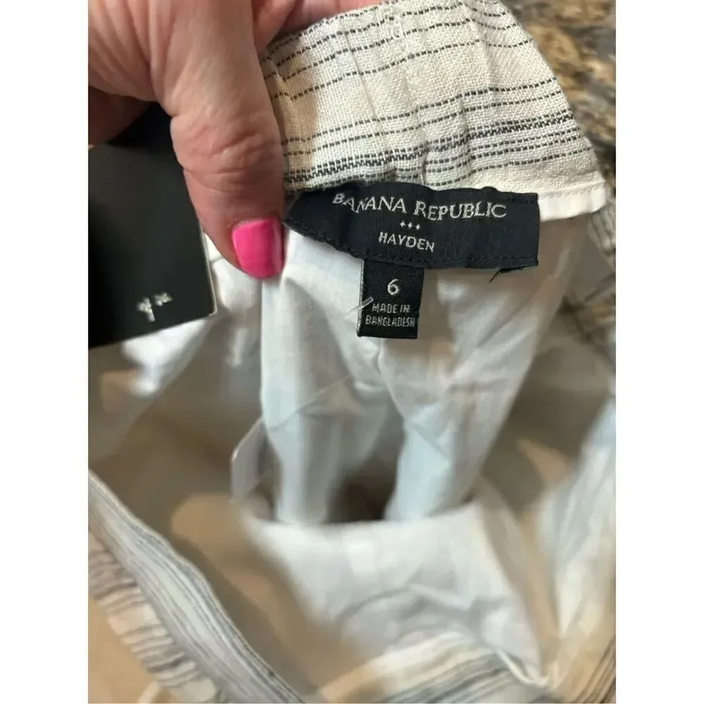 Banana Republic NWT 6 cream/navy Hayden pant mid ￼rise straight tatted leg ankle